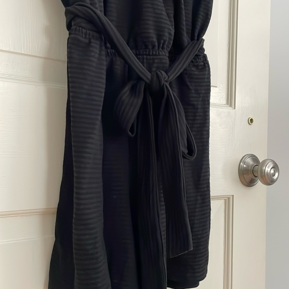 GAP Black V-Neck Jumpsuit with Tie Waist - Picture 4 of 4